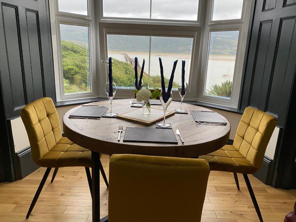 No6 Bed & Breakfast Barmouth Exterior photo